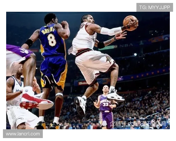 艾弗森分享与男球迷的亲密互动称彼此情谊如同兄弟般深厚