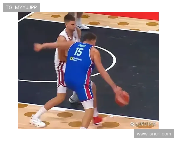 申京有潜力成为下一个约基奇现役内线难以匹敌其水平